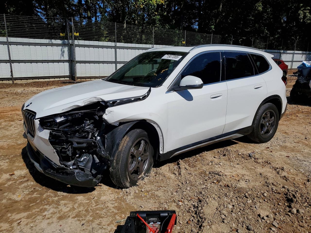 Vue de 2025 BMW X1 XDRIVE28I, angle 1