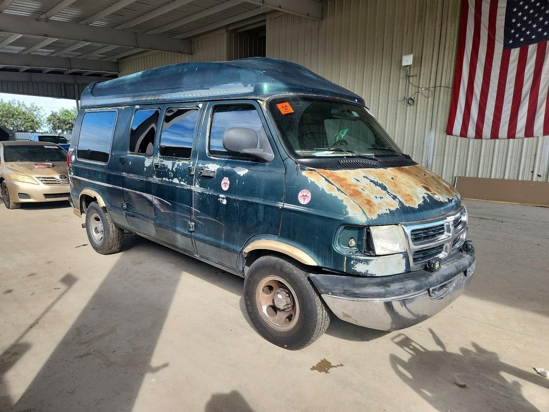منظر 2000 DODGE RAM VAN B1500 RV، زاوية 1