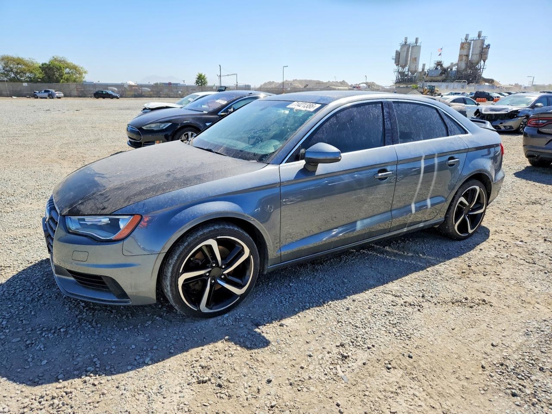 Vue de 2015 AUDI A3 PREMIUM PLUS, angle 1