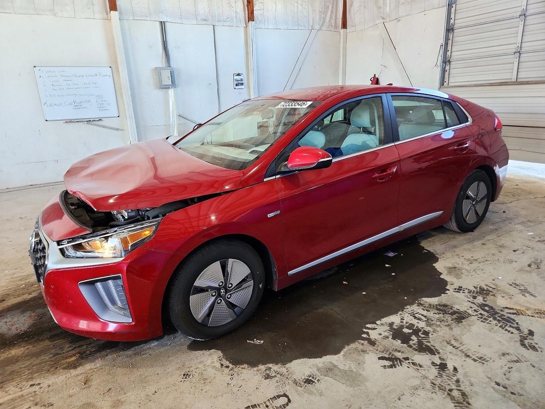 Vue de 2020 HYUNDAI IONIQ SE, angle 1