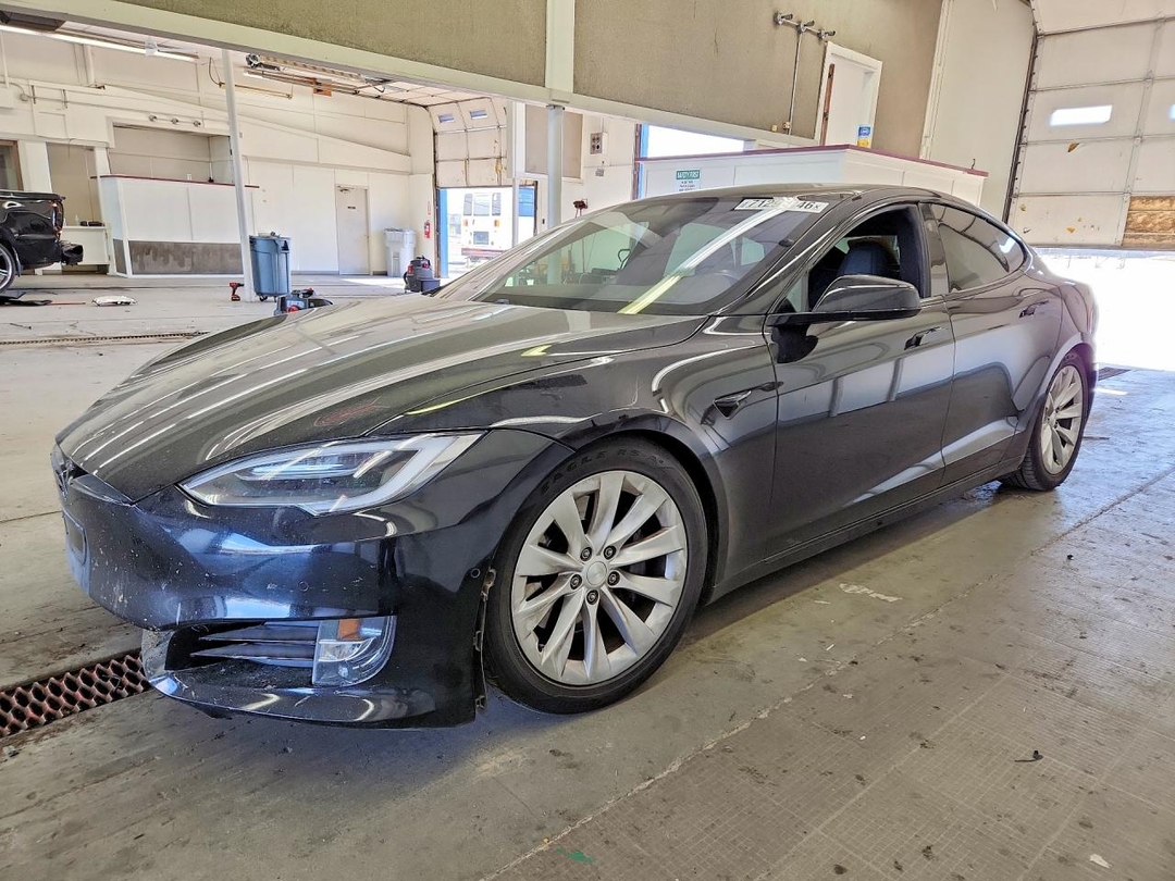 منظر 2018 TESLA MODEL S، زاوية 1
