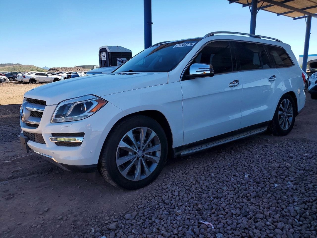 منظر 2014 MERCEDES-BENZ GL 350 BLUETEC، زاوية 1