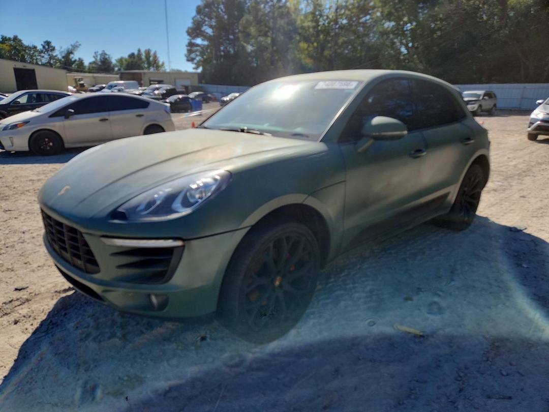 Вид 2017 PORSCHE MACAN, угол 1