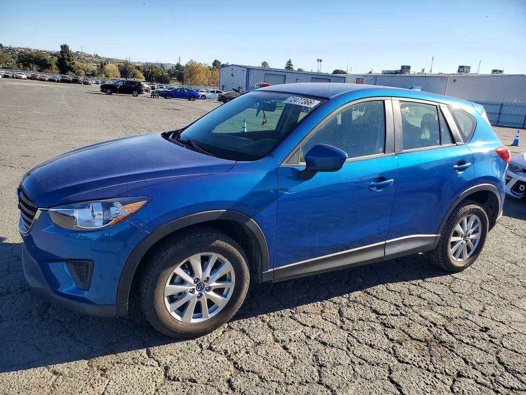 Vue de 2014 MAZDA CX-5 SPORT, angle 1