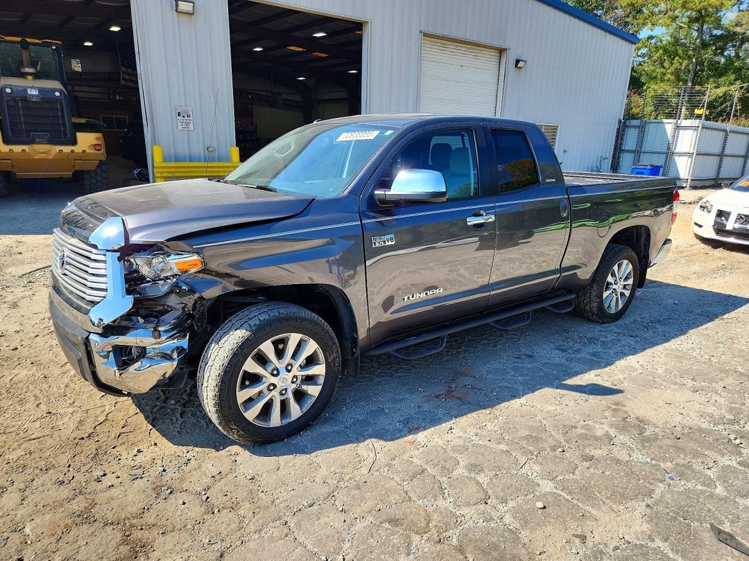 Vue de 2015 TOYOTA TUNDRA DOUBLE CAB LIMITED, angle 1