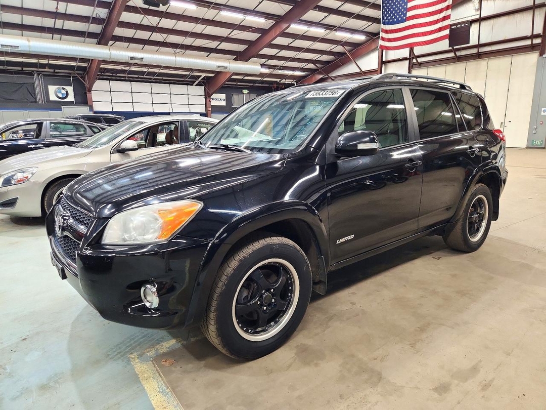 منظر 2010 TOYOTA RAV4 LIMITED، زاوية 1