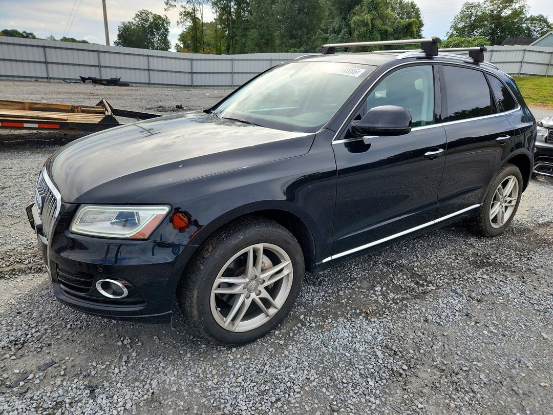 Vue de 2017 AUDI Q5 PREMIUM PLUS, angle 1
