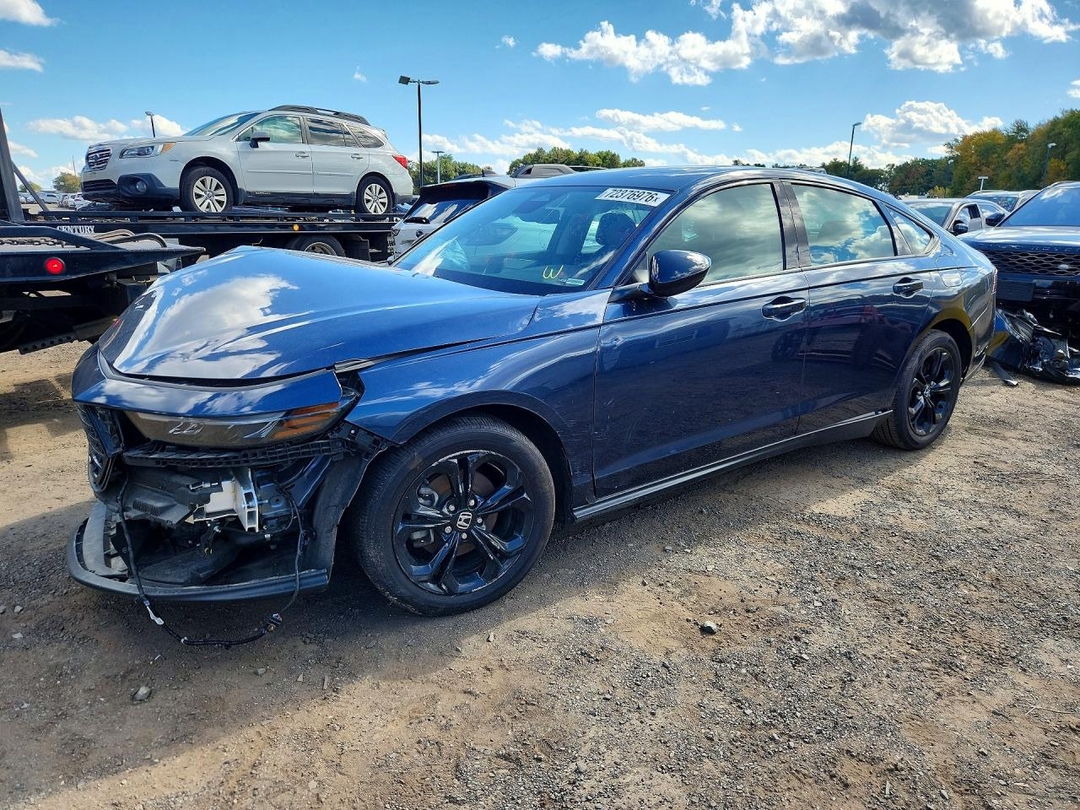 منظر 2025 HONDA ACCORD SE، زاوية 1
