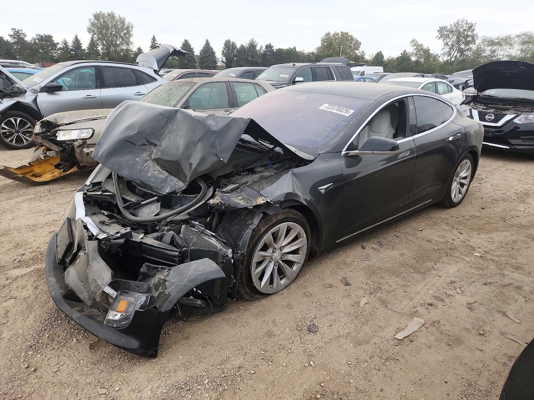 منظر 2019 TESLA MODEL S، زاوية 1