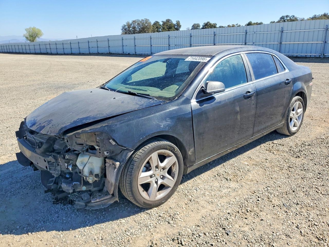 Vista de 2011 CHEVROLET MALIBU LS, ángulo 1