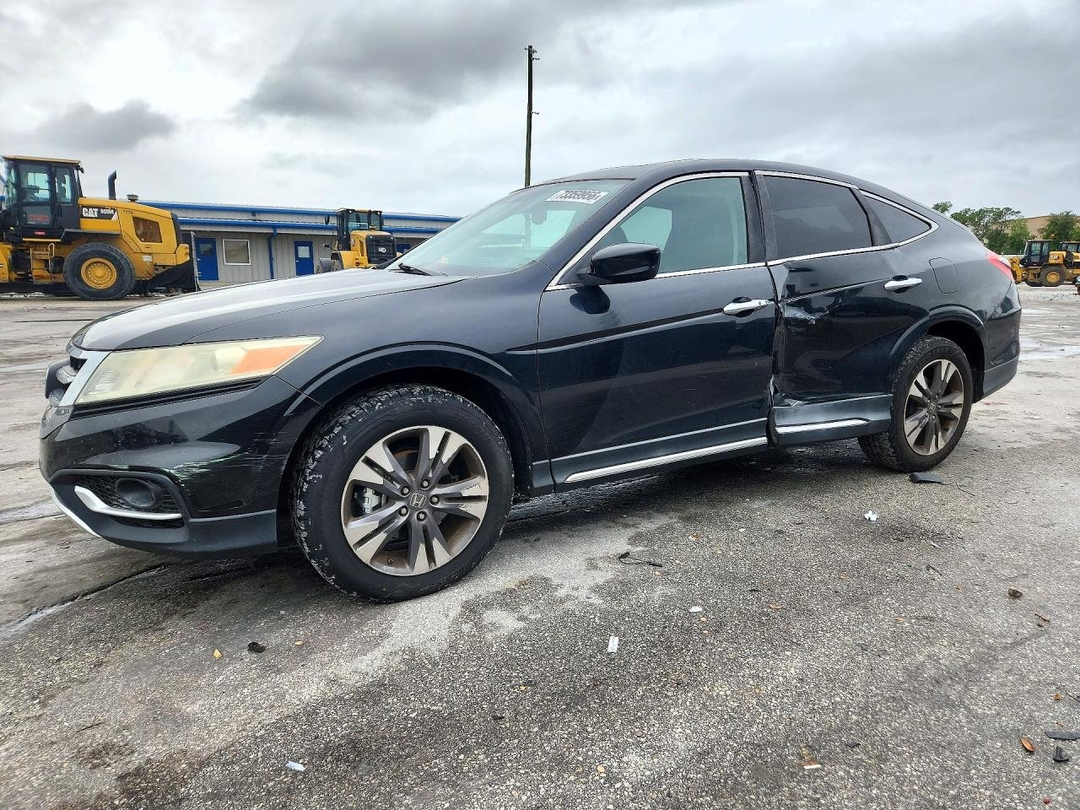 Vue de 2015 HONDA CROSSTOUR EXL, angle 1