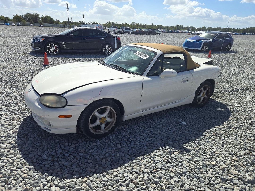 منظر 2000 MAZDA MX-5 MIATA BASE، زاوية 1