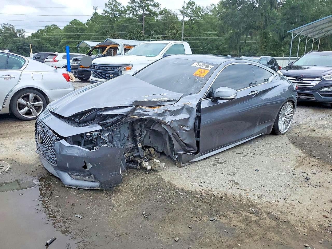 منظر 2019 INFINITI Q60 RED SPORT 400، زاوية 1