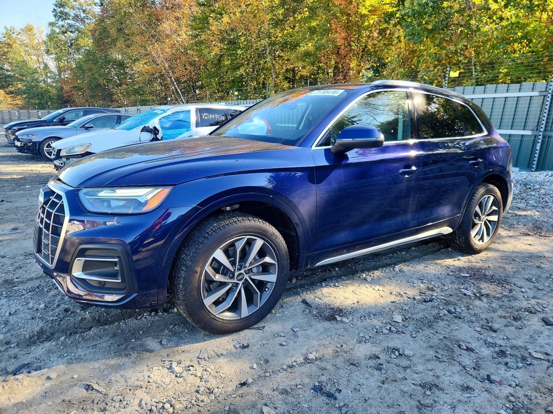 Vue de 2021 AUDI Q5 PREMIUM, angle 1