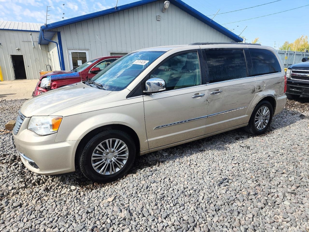 Vista de 2014 CHRYSLER TOWN &amp; COUNTRY TOURING L, ángulo 1