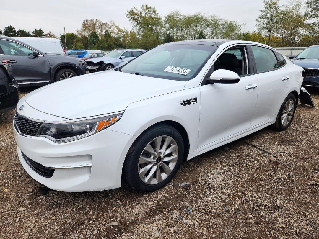 Vue de 2018 KIA OPTIMA EX, angle 1