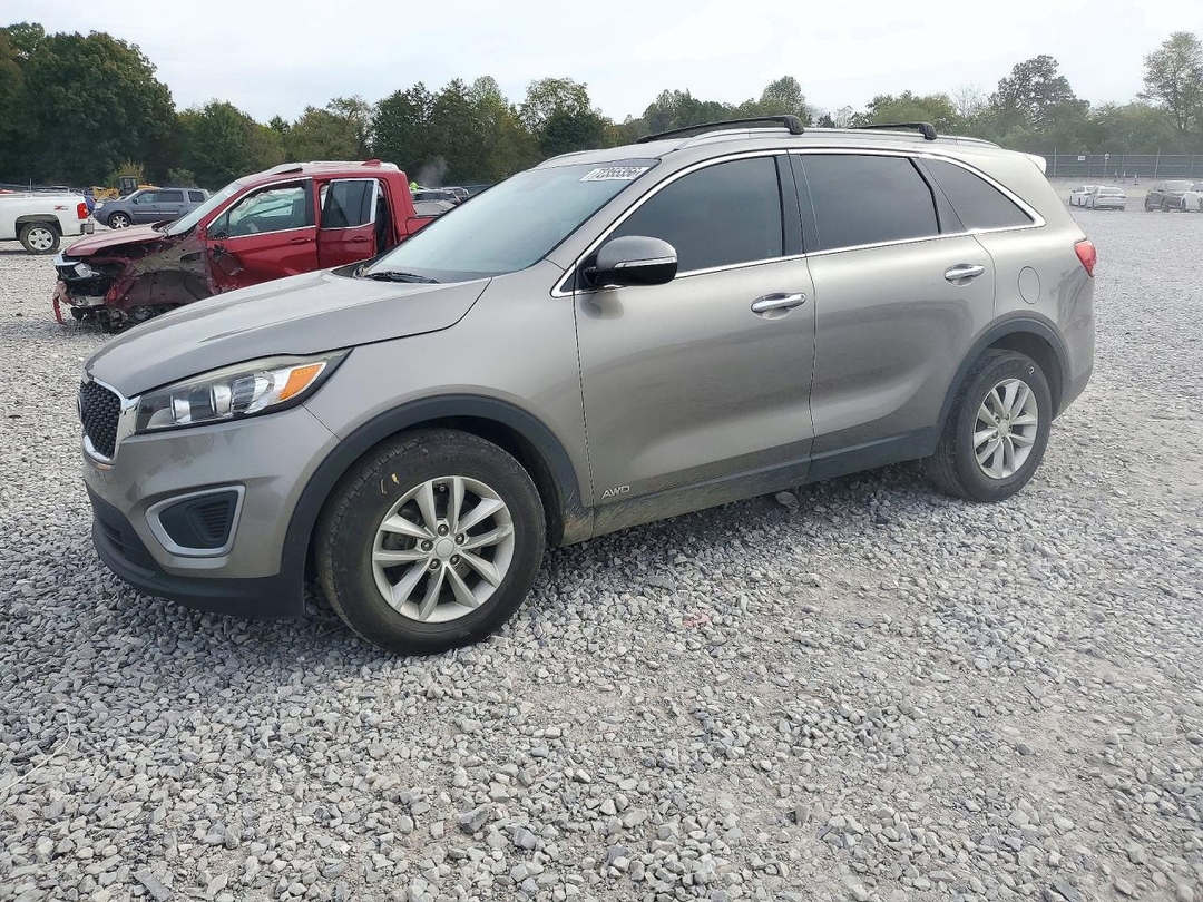 منظر 2018 KIA SORENTO LX، زاوية 1