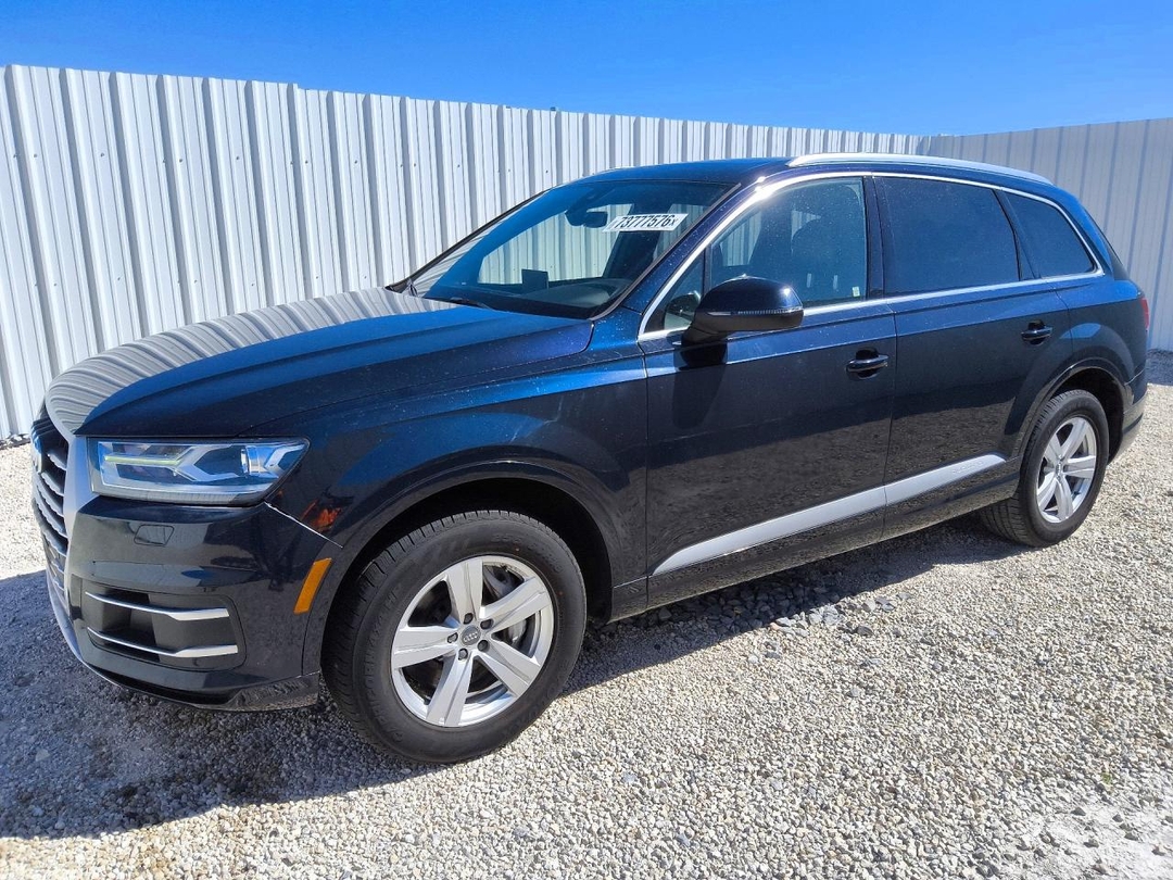 Vue de 2017 AUDI Q7 PREMIUM PLUS, angle 1