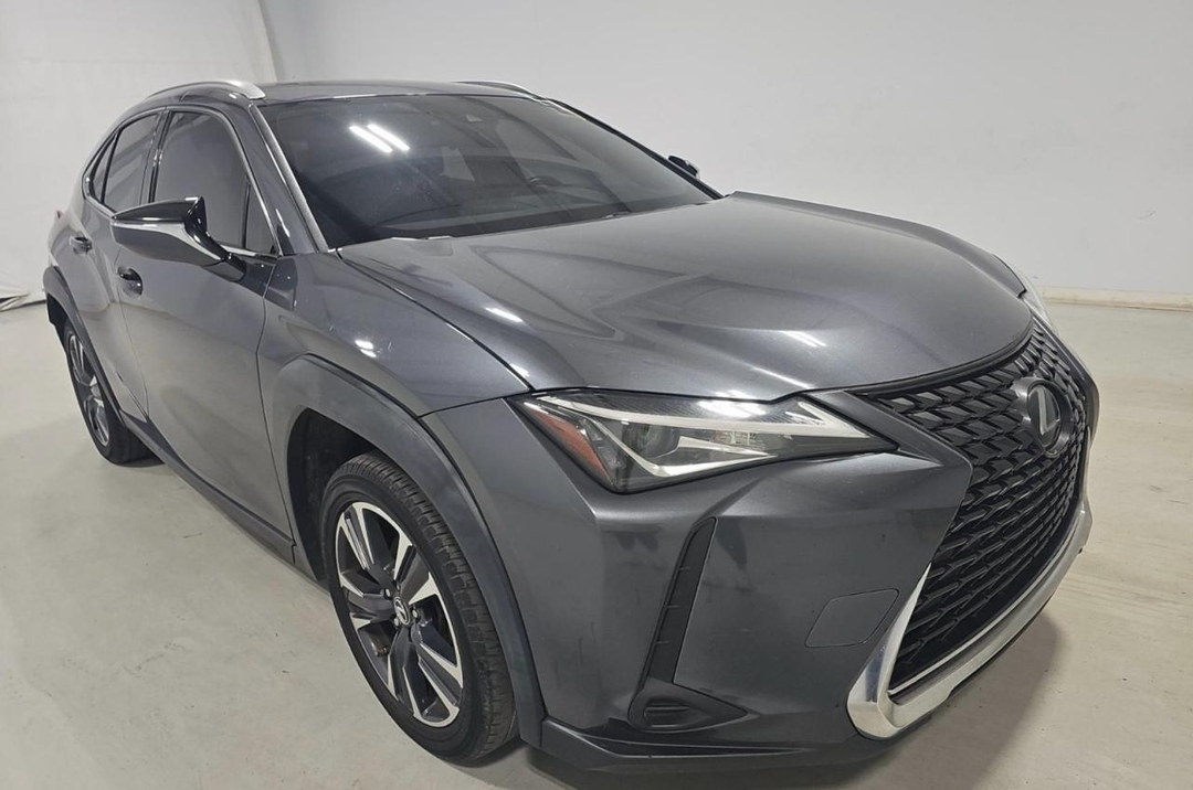 منظر 2022 LEXUS UX 200 BASE، زاوية 1