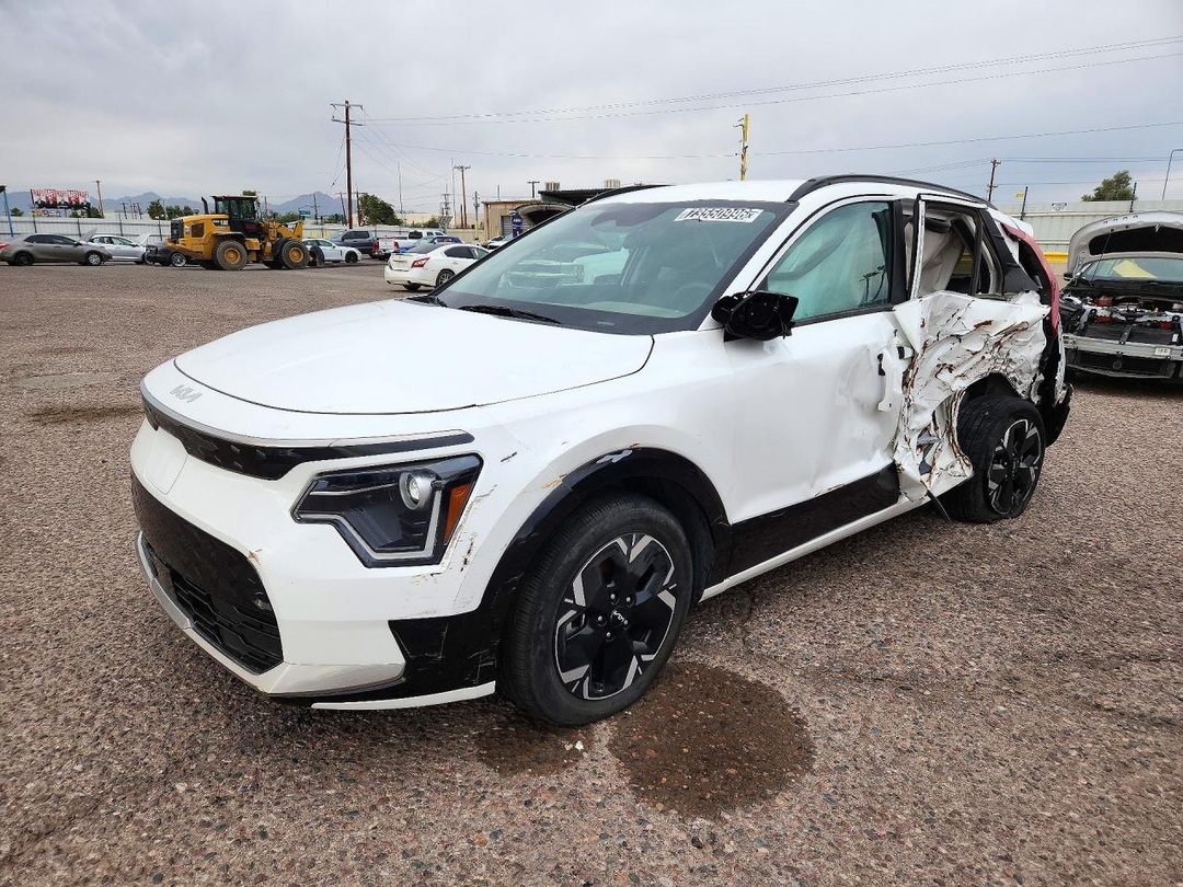 Вид 2024 KIA NIRO WIND, угол 1