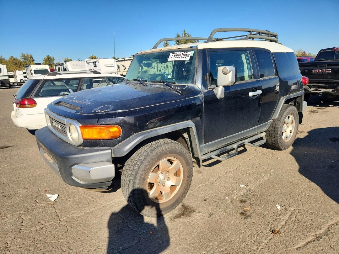 Vue de 2007 TOYOTA FJ CRUISER BASE, angle 1