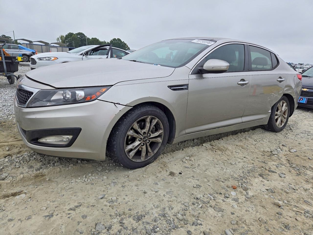 Вид 2011 KIA OPTIMA EX, угол 1