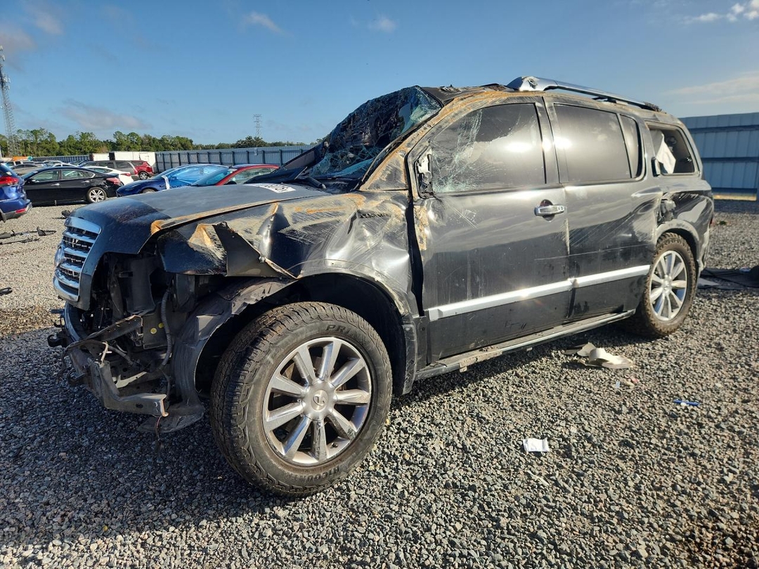 Vue de 2010 INFINITI QX56 BASE, angle 1