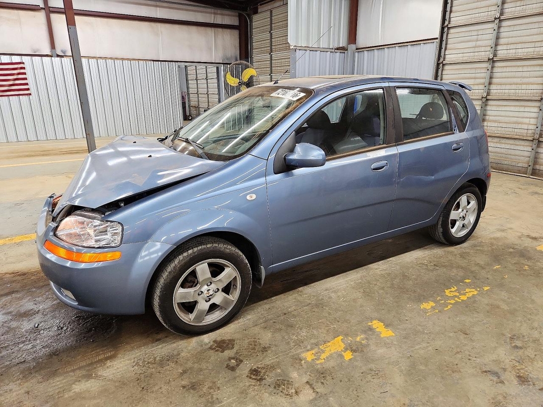 Vue de 2006 CHEVROLET AVEO LT, angle 1