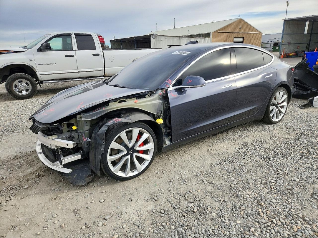 منظر 2018 TESLA MODEL 3، زاوية 1
