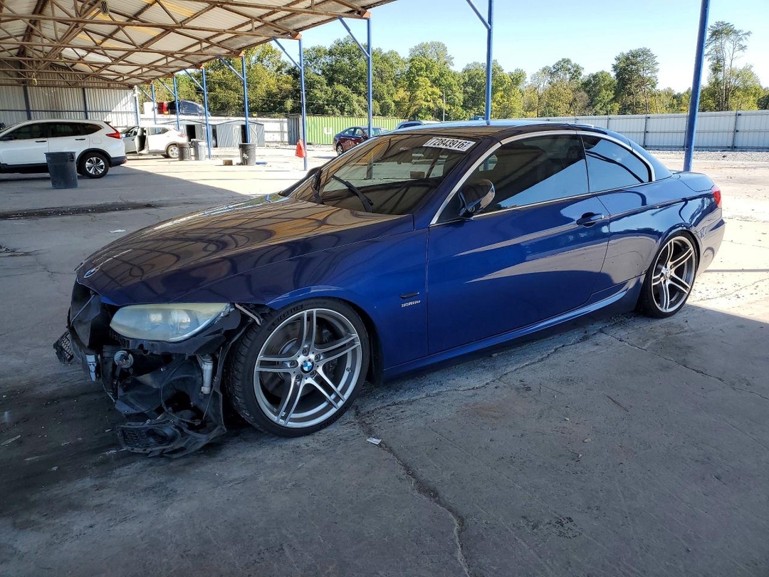 منظر 2011 BMW 335 IS، زاوية 1