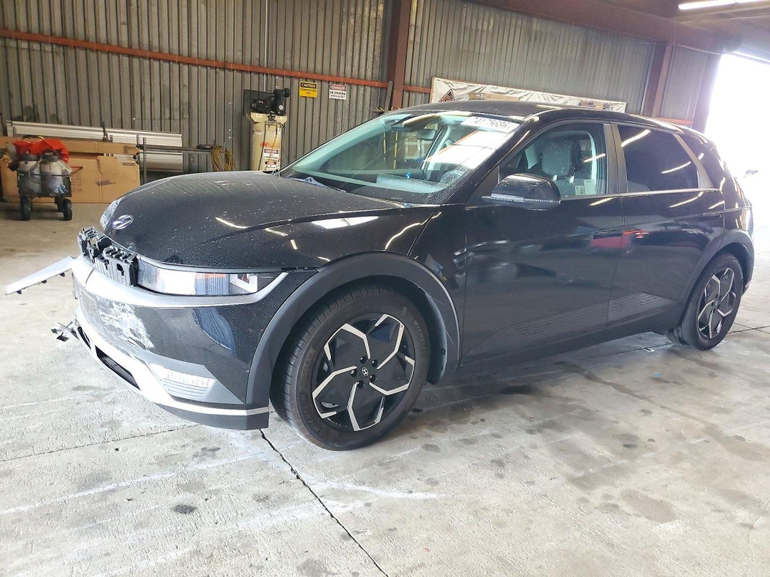 2024 HYUNDAI IONIQ 5 SE view, angle 1