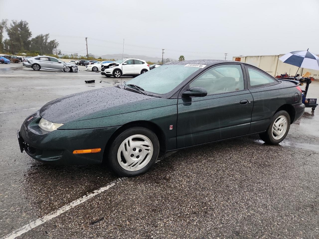 منظر 1998 SATURN SC2، زاوية 1