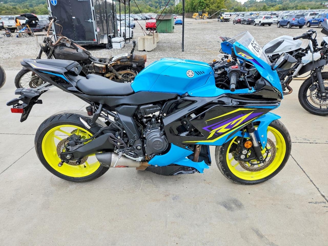 منظر 2026 YAMAHA YZF690 S، زاوية 1