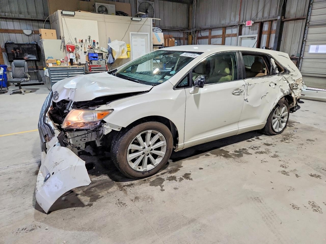 منظر 2010 TOYOTA VENZA FWD 4CYL، زاوية 1