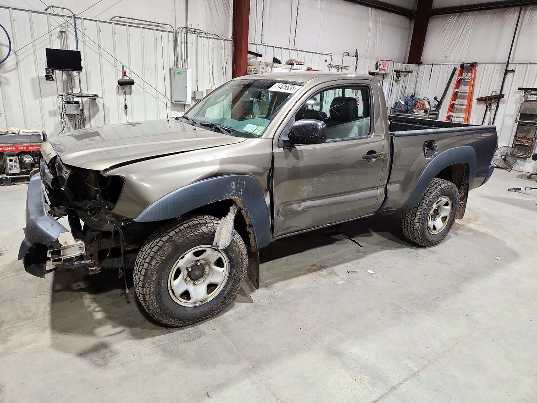 منظر 2011 TOYOTA TACOMA BASE، زاوية 1