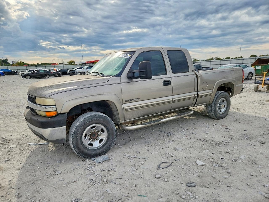 Вид 2002 CHEVROLET SILVERADO C2500 HEAVY DUTY, угол 1