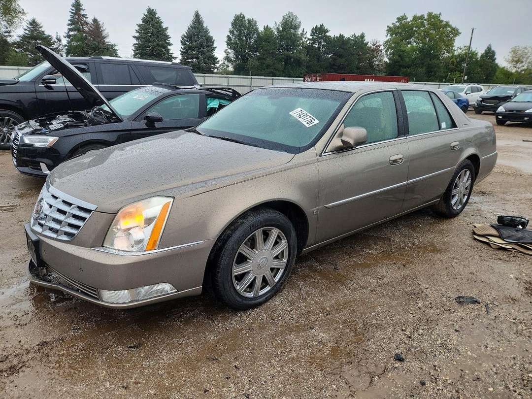 Вид 2007 CADILLAC DTS, угол 1