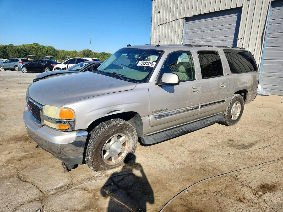 منظر 2005 GMC YUKON XL C1500، زاوية 1