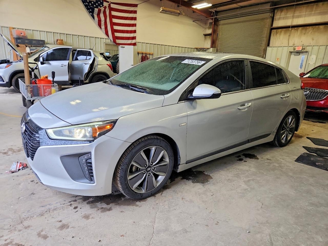 Вид 2017 HYUNDAI IONIQ LIMITED, угол 1
