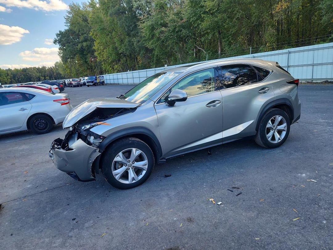 Vista de 2017 LEXUS NX 200T BASE, ángulo 1