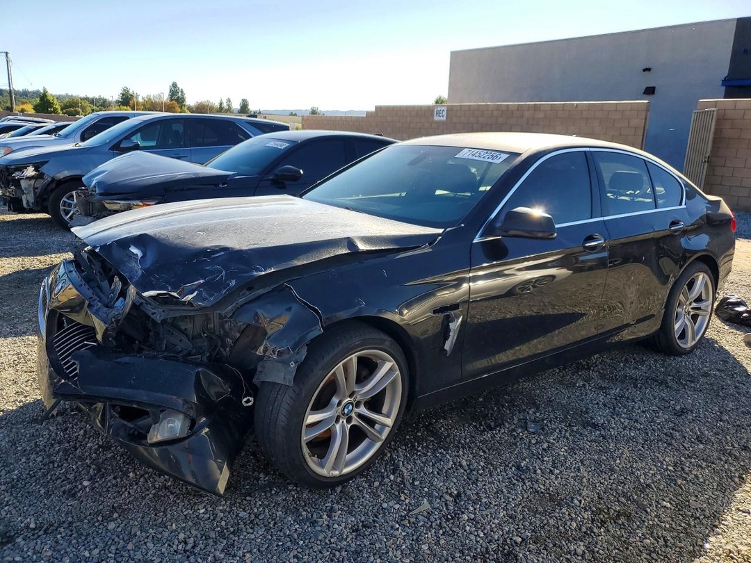 Vue de 2011 BMW 528 I, angle 1