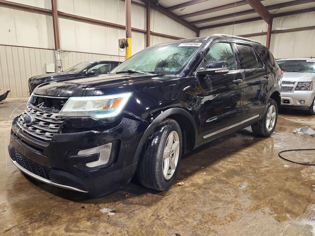 Vista de 2016 FORD EXPLORER XLT, ángulo 1