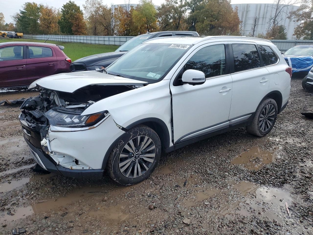 Vue de 2020 MITSUBISHI OUTLANDER SE, angle 1