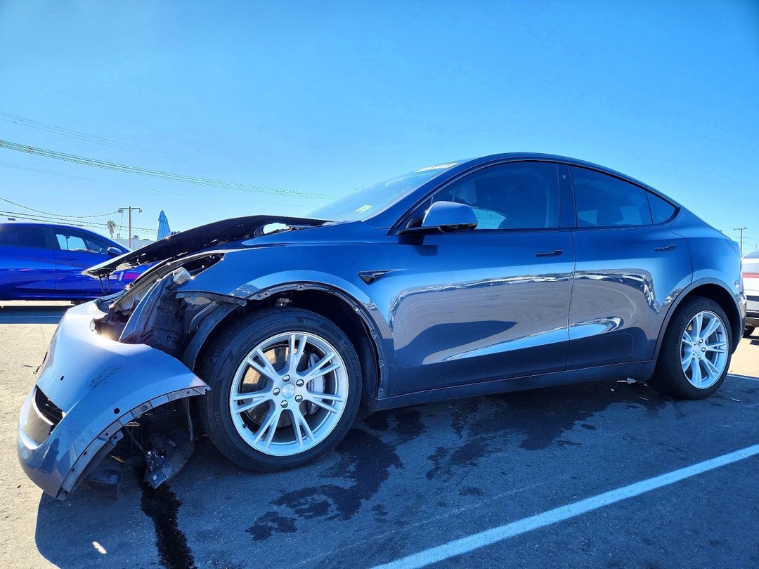 منظر 2021 TESLA MODEL Y، زاوية 1