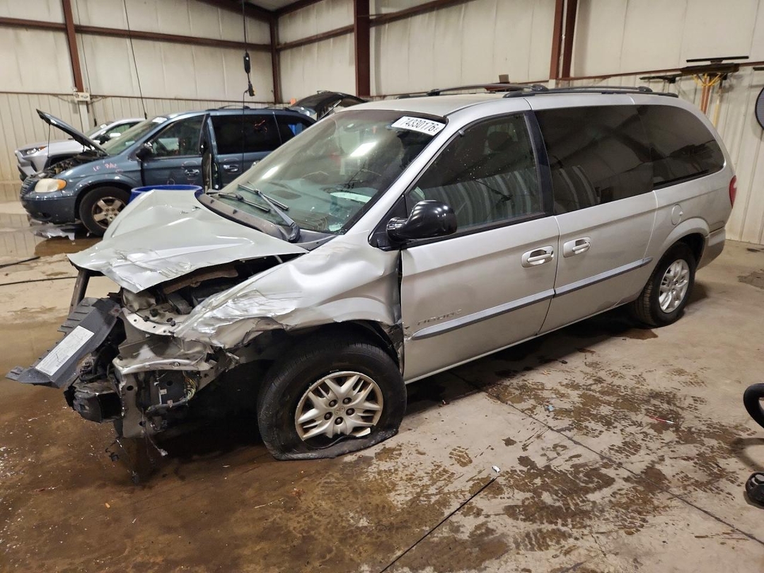 Vue de 2001 DODGE GRAND CARAVAN SPORT, angle 1