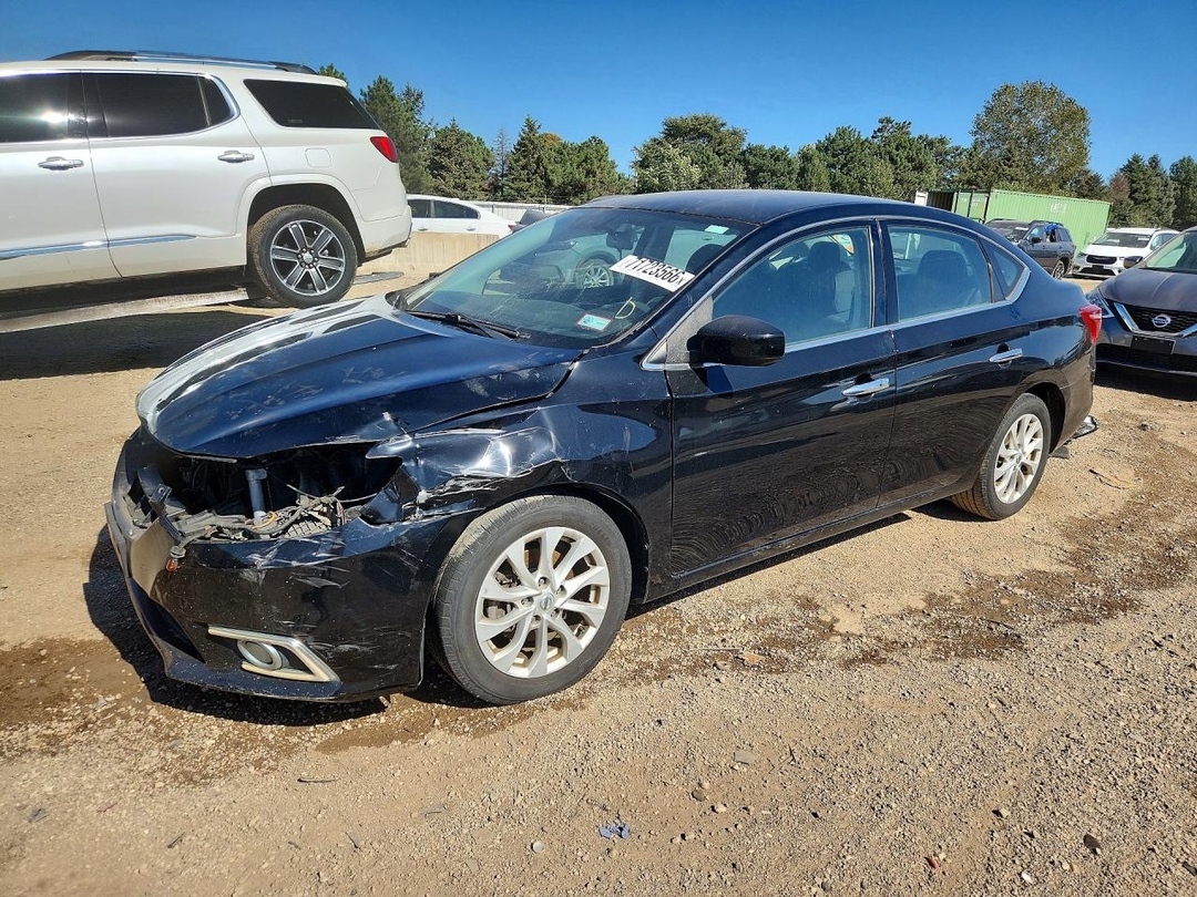 Вид 2019 NISSAN SENTRA SV, угол 1