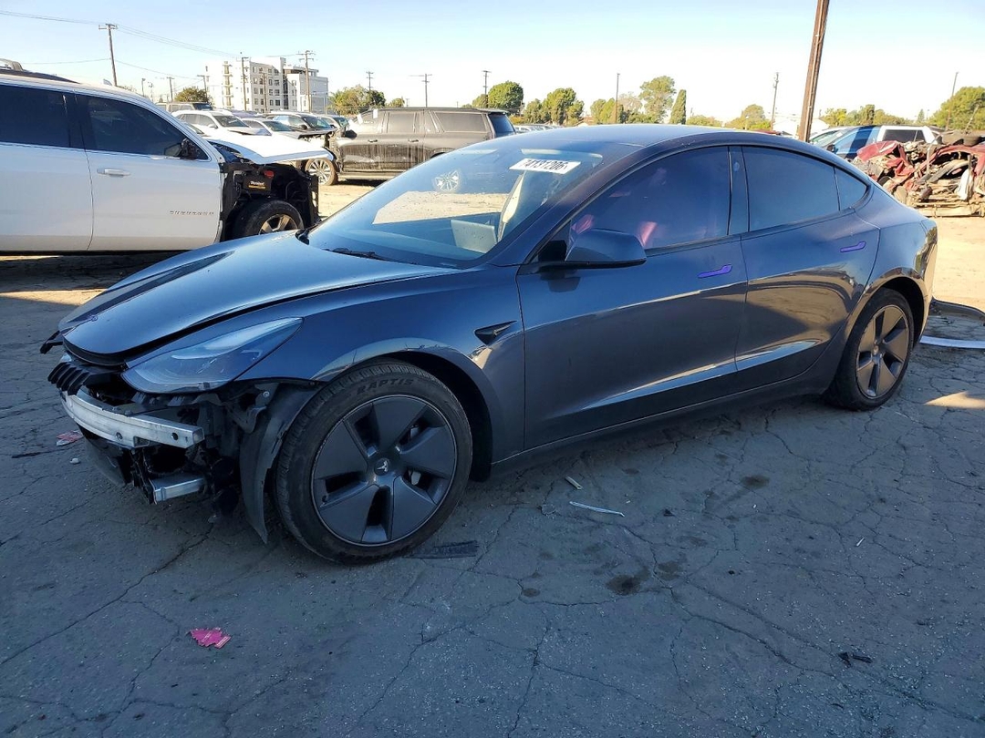 منظر 2023 TESLA MODEL 3، زاوية 1