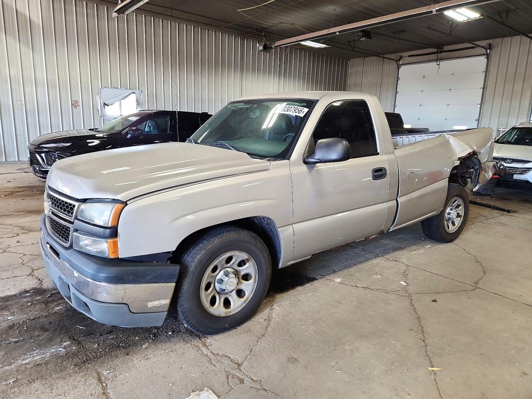 منظر 2006 CHEVROLET SILVERADO C1500، زاوية 1