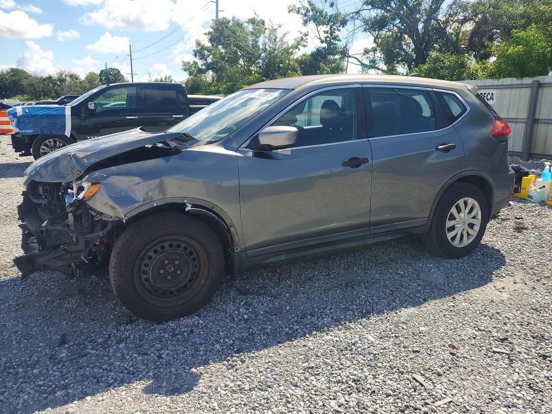 Vue de 2018 NISSAN ROGUE S, angle 1