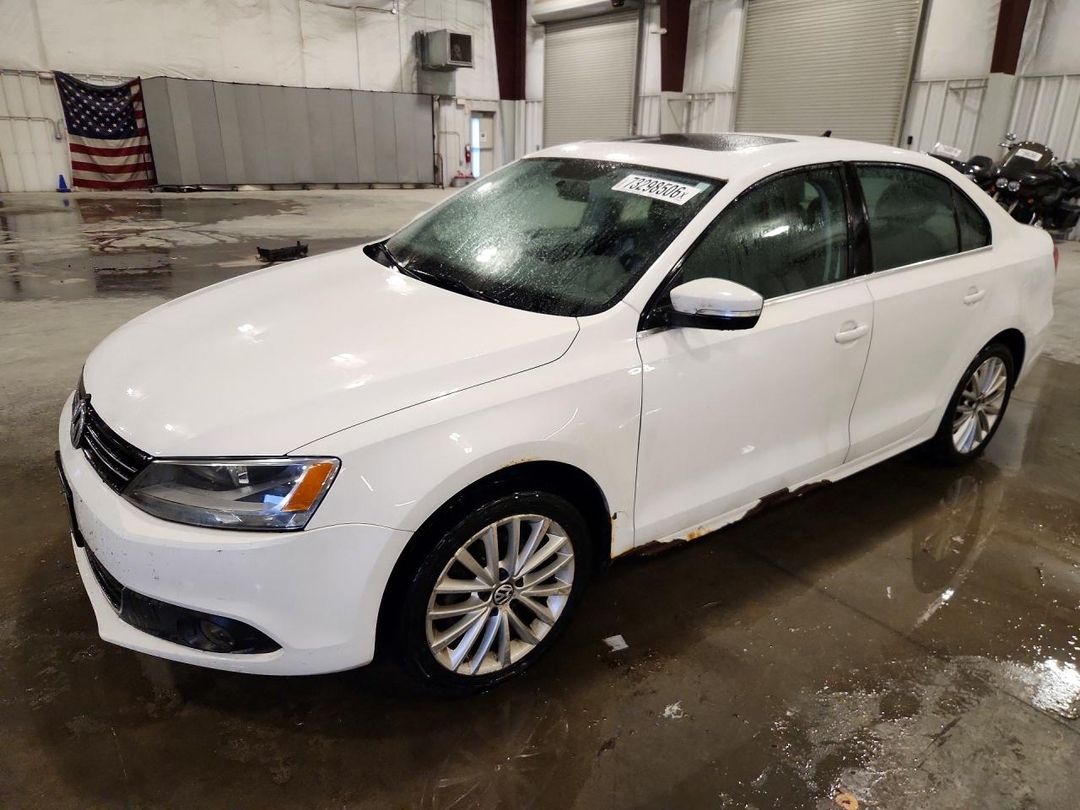 Vue de 2011 VOLKSWAGEN JETTA SEL, angle 1